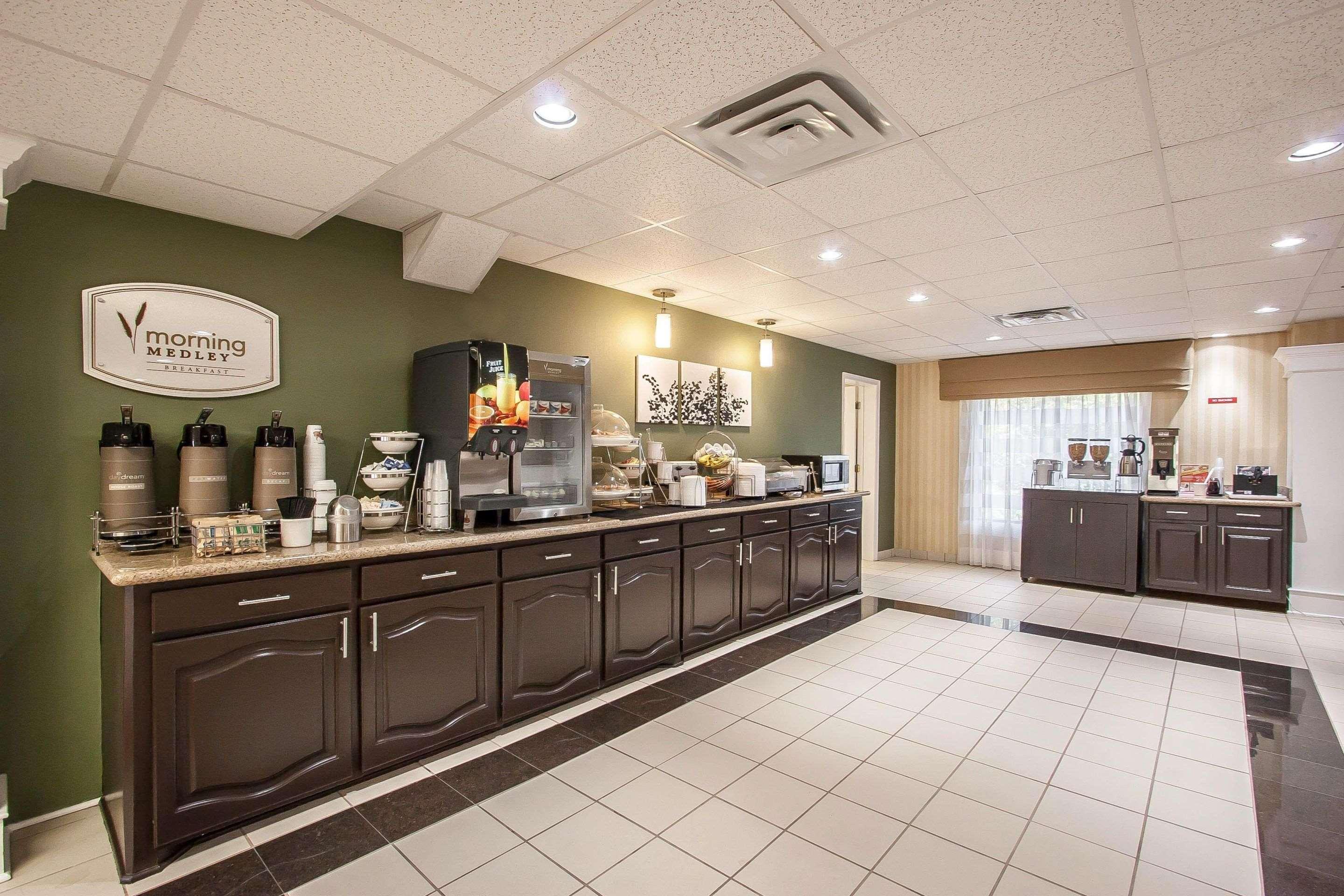 Sleep Inn & Suites Airport Pearl Extérieur photo